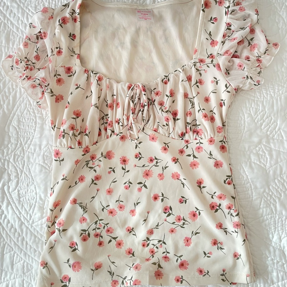 puff sleeve floral blouse